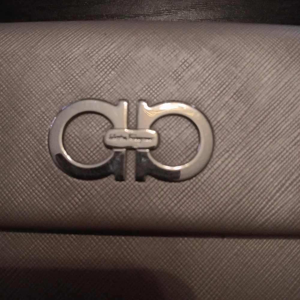 Salvatore Ferragamo Grey Leather Wallet With Silver Hardware (EUC) - Picture 2 of 13